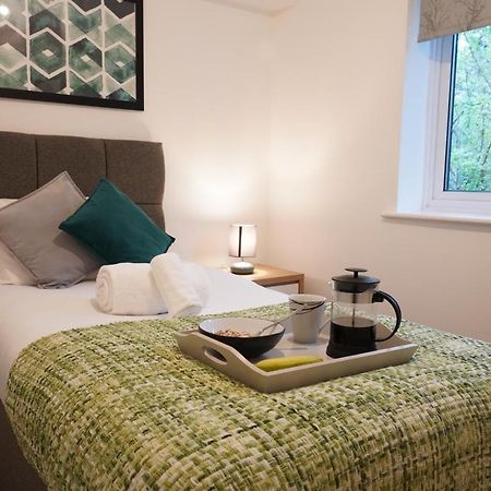 2Bedrm-4Guests-Parking-Nearstation Apartment London Exterior photo